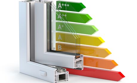 Bild Weißer Eckmuster von Kunststoff Fenster mit 3-Fach Verglasung mit Energieeffizienzklassen