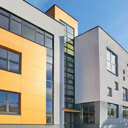 Bild Kunststofffenster und Fassade mit Gealan Profilen in Bürogebäude