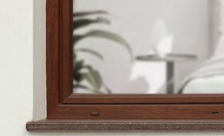 Bild Fensterbank mit Holzstruktur für Außen an Fenster Farbe angepasst