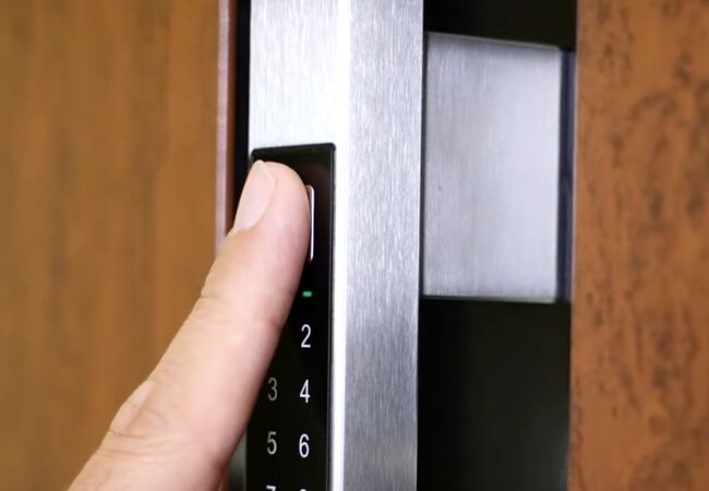 Bild Fingerprint Scanner mit Tastatur für Eingangstüren