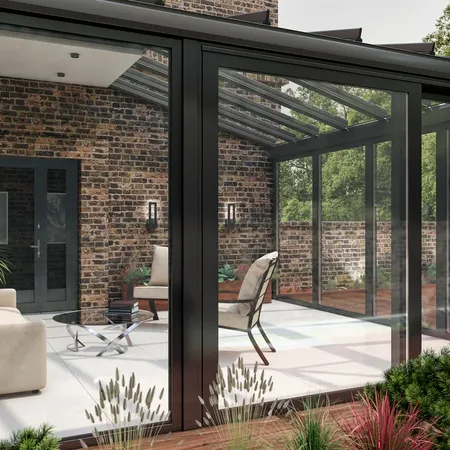 Bild Schwarzes Wintergarten mit Profile MB WG60 aus Aluminium in jeder Konfiguration