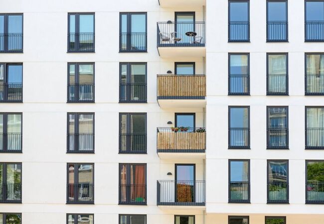 Bild Bodentiefe Fenster und Französischer Balkontüren aus Kunststoff, Holz oder Aluminium in gewünschten Farben.