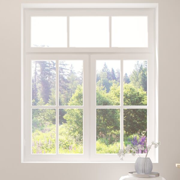 Bild Weiße Kunststoff Fenster mit aufliegenden Sprossen und jeder Aufteilung