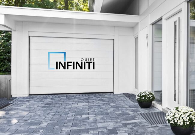 Bild modernes Garagentor im weiß