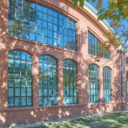 Bild Stahl Fenster für industrielle Architektur, alte Fabrik und Ziegelgebäude