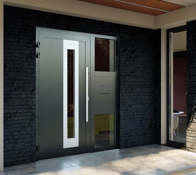 Bild nach außen öffnende Aluminium Haustür mit minimalistischem Briefkasten