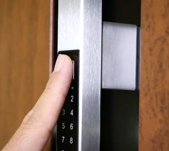 Bild Fingerprint Scanner mit Tastatur für Eingangstüren