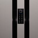 Bild Fingerprint mit Tastatur bei Eingangstür von Inotherm